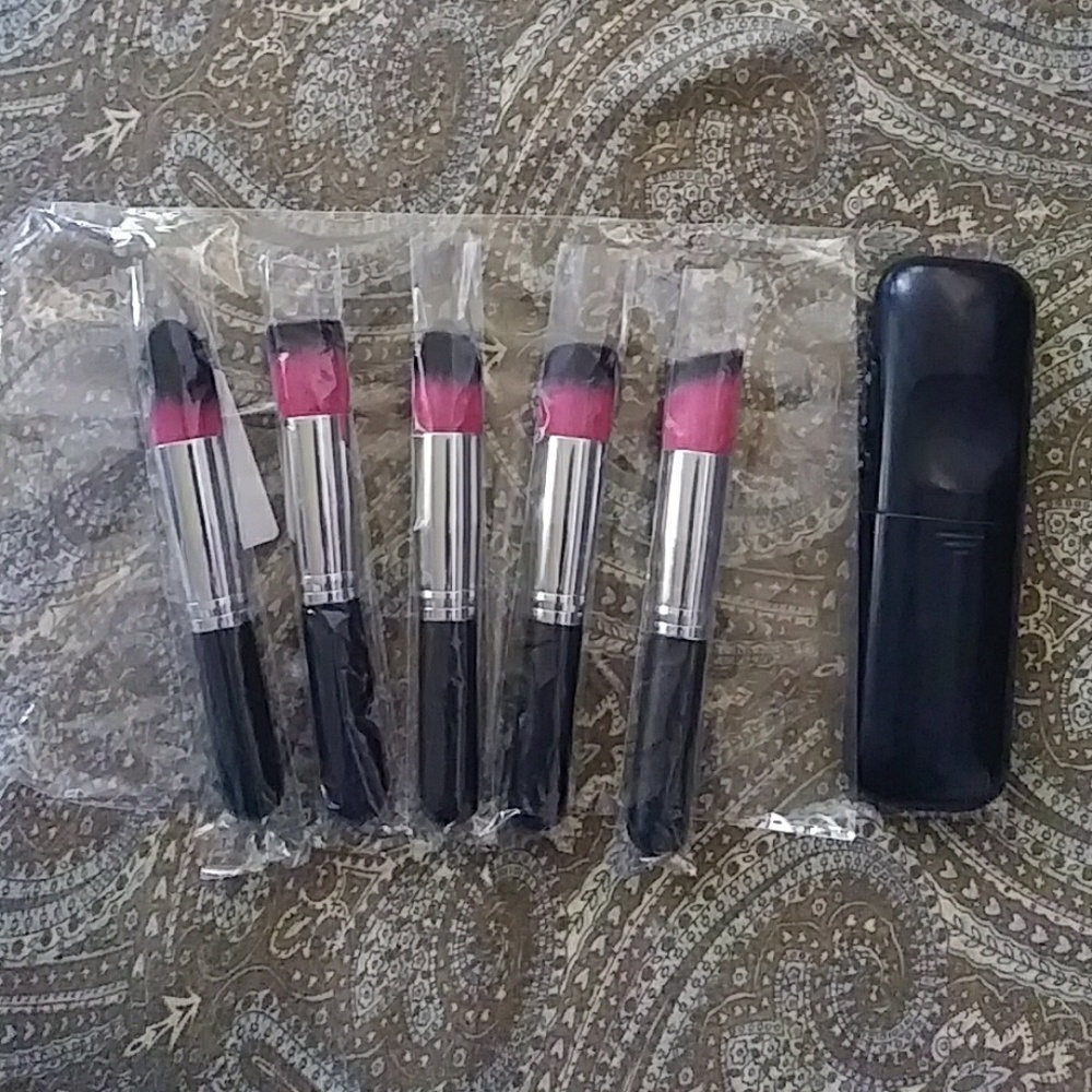 New Makeup brushes